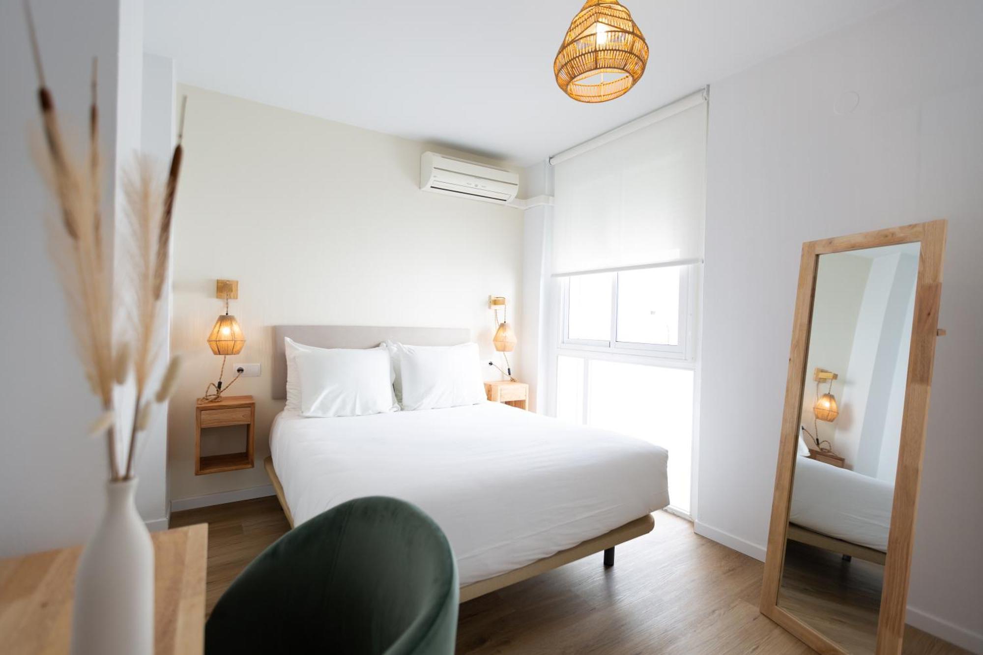 Double Room,1566961355:JPEG